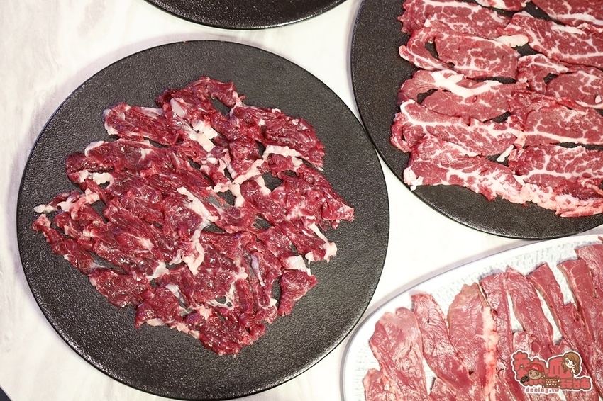 【台南火鍋】真的不是咖啡廳！韓系風格溫體牛肉火鍋店，台南吃牛肉的另類新選擇：牛苑 - 熱血玩台南。跳躍新世界