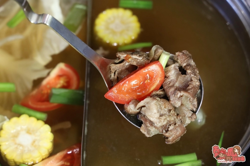 【台南火鍋】真的不是咖啡廳！韓系風格溫體牛肉火鍋店，台南吃牛肉的另類新選擇：牛苑 - 熱血玩台南。跳躍新世界