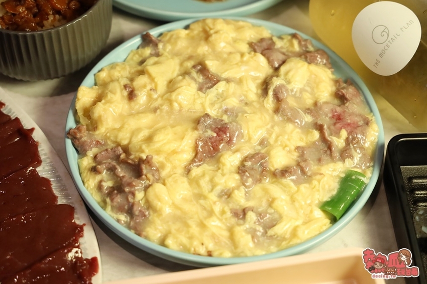 【台南火鍋】真的不是咖啡廳！韓系風格溫體牛肉火鍋店，台南吃牛肉的另類新選擇：牛苑 - 熱血玩台南。跳躍新世界