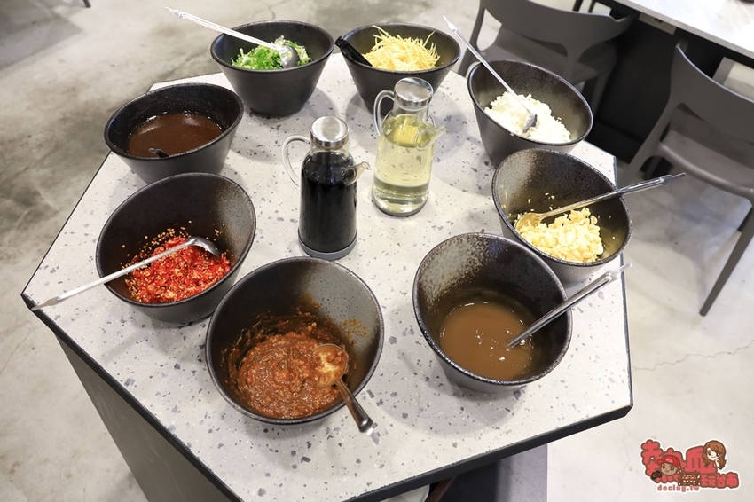 【台南火鍋】真的不是咖啡廳！韓系風格溫體牛肉火鍋店，台南吃牛肉的另類新選擇：牛苑 - 熱血玩台南。跳躍新世界