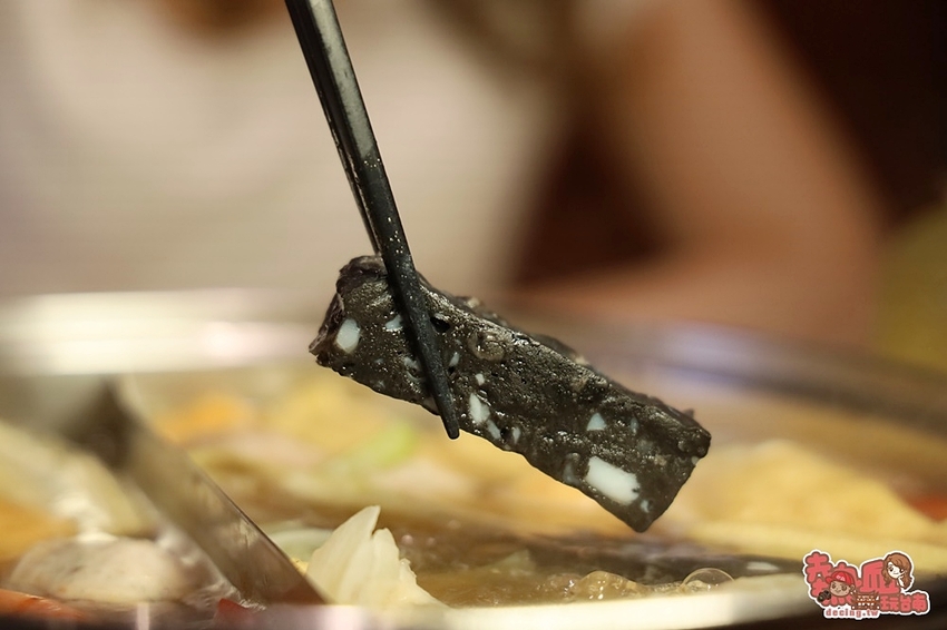 【台南火鍋】真的不是咖啡廳！韓系風格溫體牛肉火鍋店，台南吃牛肉的另類新選擇：牛苑 - 熱血玩台南。跳躍新世界