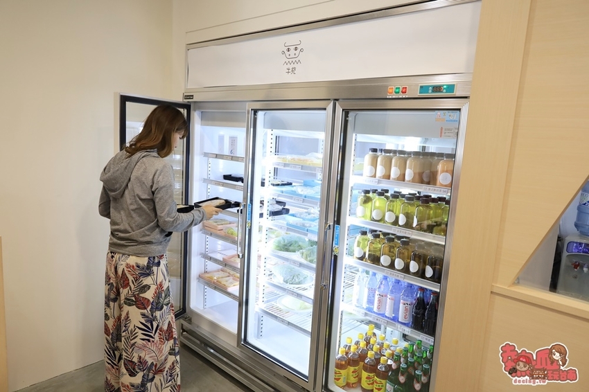 【台南火鍋】真的不是咖啡廳！韓系風格溫體牛肉火鍋店，台南吃牛肉的另類新選擇：牛苑 - 熱血玩台南。跳躍新世界