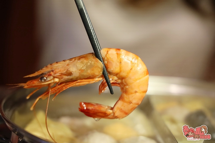 【台南火鍋】真的不是咖啡廳！韓系風格溫體牛肉火鍋店，台南吃牛肉的另類新選擇：牛苑 - 熱血玩台南。跳躍新世界