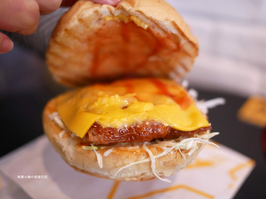 【新竹竹北美食】AP203 Bar 熱壓三明治廚房-竹北光明a店,竹北美式風早午餐店,價格平價實惠!內文附詳細菜單價位介紹。 @熊寶小榆の旅遊日記