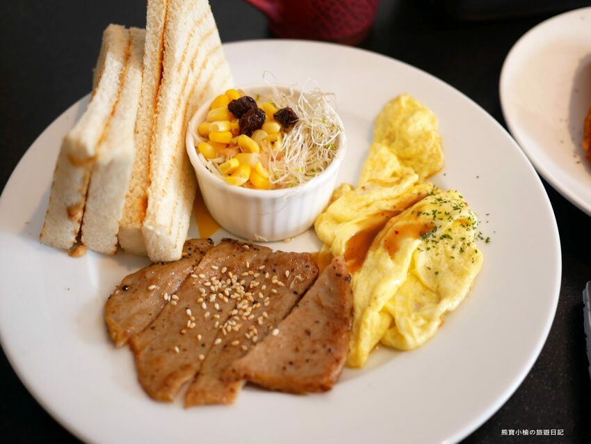 【新竹竹北美食】AP203 Bar 熱壓三明治廚房-竹北光明a店,竹北美式風早午餐店,價格平價實惠!內文附詳細菜單價位介紹。 @熊寶小榆の旅遊日記