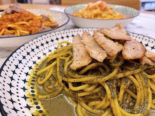 青醬松阪豬義大利麵-eat enjoy意享美式餐廳：DIY冷藏餐盒超值組-義大利麵自己煮