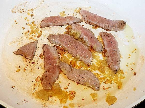 青醬松阪豬義大利麵-eat enjoy意享美式餐廳：DIY冷藏餐盒超值組-義大利麵自己煮