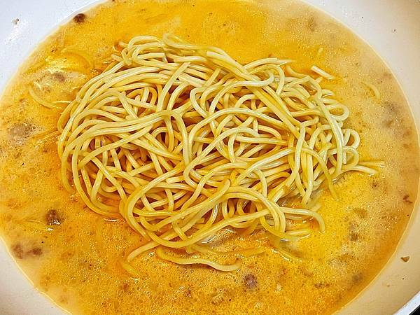 奶油蒜味牛五花義大利麵-eat enjoy意享美式餐廳：DIY冷藏餐盒超值組-義大利麵自己煮