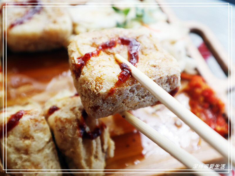 驚嘆號臭豆腐-桃園中壢/能吃到兩種口感~中平商圈小文青臭豆腐