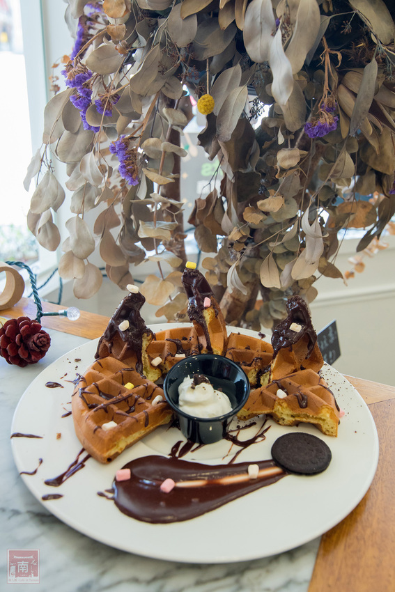 【臺南美食】舒適小清新用餐空間｜單點170元起附飲料｜升級套餐80元｜當月壽星享折扣｜義大利麵｜下午茶｜套餐｜燉飯~~JACARANDA小森活 - 南人幫