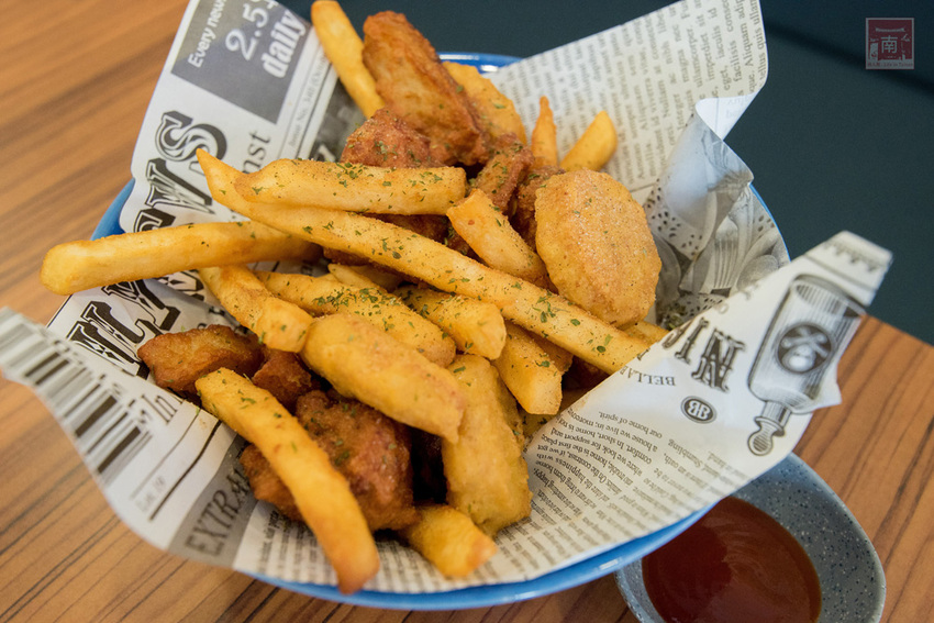 【臺南美食】舒適小清新用餐空間｜單點170元起附飲料｜升級套餐80元｜當月壽星享折扣｜義大利麵｜下午茶｜套餐｜燉飯~~JACARANDA小森活 - 南人幫