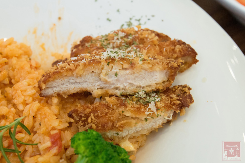 【臺南美食】舒適小清新用餐空間｜單點170元起附飲料｜升級套餐80元｜當月壽星享折扣｜義大利麵｜下午茶｜套餐｜燉飯~~JACARANDA小森活 - 南人幫