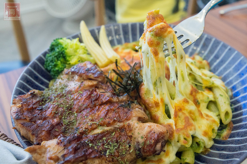 【臺南美食】舒適小清新用餐空間｜單點170元起附飲料｜升級套餐80元｜當月壽星享折扣｜義大利麵｜下午茶｜套餐｜燉飯~~JACARANDA小森活 - 南人幫