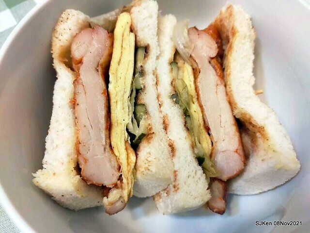 「高三孝碳烤吐司南港專賣店」(Roasted sandwich store, Taipei, Taiwan, SJKen, Nov 8, 2021.