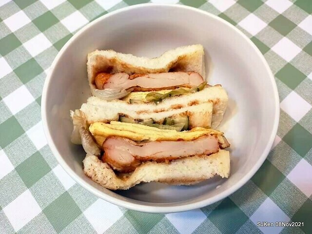 「高三孝碳烤吐司南港專賣店」(Roasted sandwich store, Taipei, Taiwan, SJKen, Nov 8, 2021.