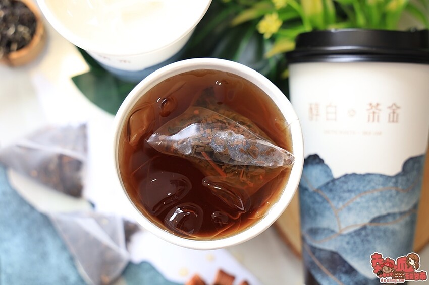 【台南飲料】茶金迷來報到！茶金劇中的東方美人茶這裡喝的到：醇白 Arctic White - 熱血玩台南。跳躍新世界