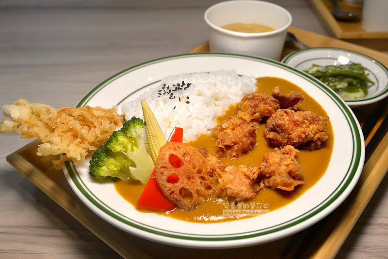 咖哩站 平價中和咖哩 加醬加飯不用錢,咖哩,南瓜和紅酒三種醬