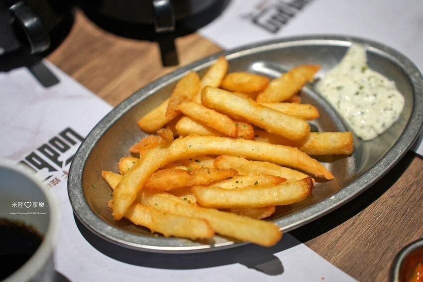 竹北-很牛炭燒牛排(竹北勝利店)✔披薩吃到飽、口味多好好吃✔ 竹北-很牛炭燒牛排(竹北勝利店)✔披薩吃到飽、口味多好好吃✔