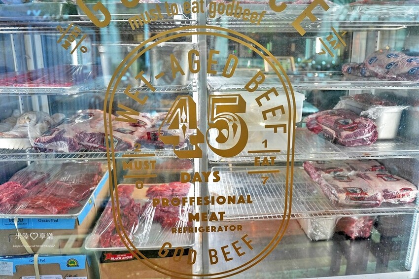 竹北-很牛炭燒牛排(竹北勝利店)✔披薩吃到飽、口味多好好吃✔ 竹北-很牛炭燒牛排(竹北勝利店)✔披薩吃到飽、口味多好好吃✔