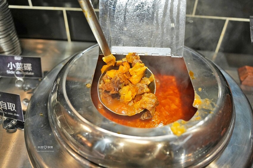 竹北-很牛炭燒牛排(竹北勝利店)✔披薩吃到飽、口味多好好吃✔ 竹北-很牛炭燒牛排(竹北勝利店)✔披薩吃到飽、口味多好好吃✔