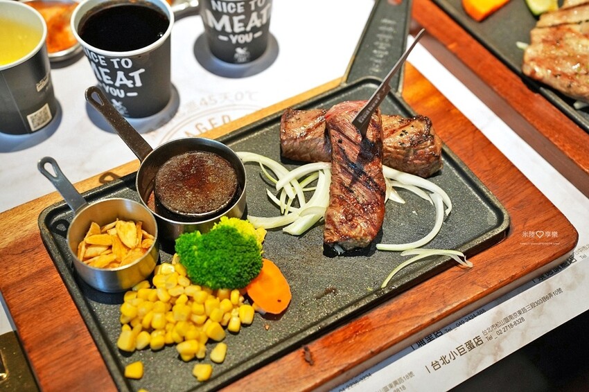 竹北-很牛炭燒牛排(竹北勝利店)✔披薩吃到飽、口味多好好吃✔ 竹北-很牛炭燒牛排(竹北勝利店)✔披薩吃到飽、口味多好好吃✔