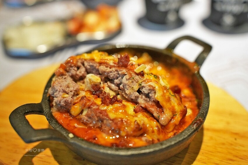 竹北-很牛炭燒牛排(竹北勝利店)✔披薩吃到飽、口味多好好吃✔ 竹北-很牛炭燒牛排(竹北勝利店)✔披薩吃到飽、口味多好好吃✔