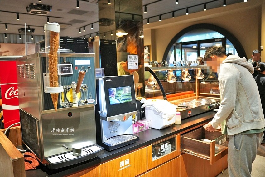 竹北-很牛炭燒牛排(竹北勝利店)✔披薩吃到飽、口味多好好吃✔ 竹北-很牛炭燒牛排(竹北勝利店)✔披薩吃到飽、口味多好好吃✔