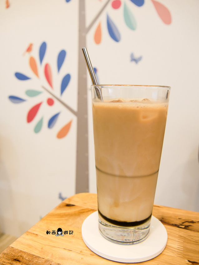 信義區寵物友善餐廳推薦》阿公的汪喵厝●不必再把狗狗留在家!超大狗狗奔跑空間寵物友善餐廳 健康營養美味餐食毛孩與主人都能吃 - 軟西，遊記