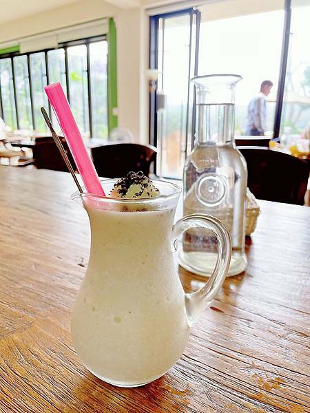 小馬貝菈-Ezi森活-餐點-香蕉牛奶冰沙1.jpg