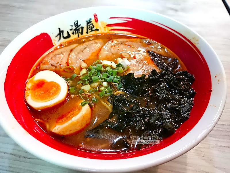 九湯屋日本拉麵 台北南京店 鄰近林森北路的平價日式拉麵店