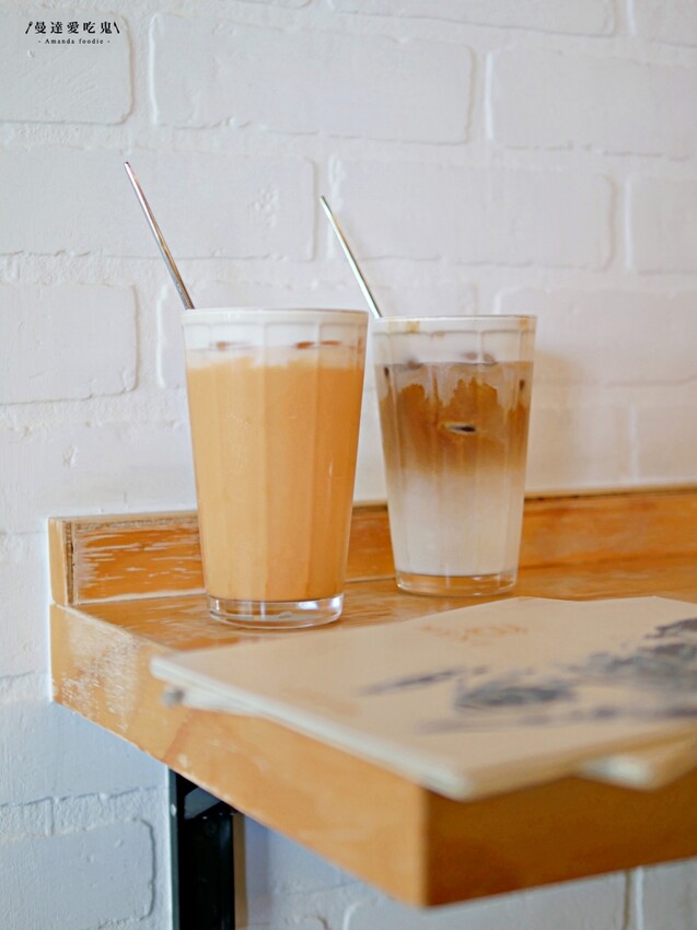 台南美食『小步咖啡 bucafe』小鎮裡的迷人咖啡香，午茶時光就來份現點現烤法芙娜可可鬆餅療癒一下吧！