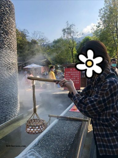 宜蘭景點｜大同鄉，清水地熱公園：泡泡腳、自助竹簍溫泉蛋、筊白筍、玉米