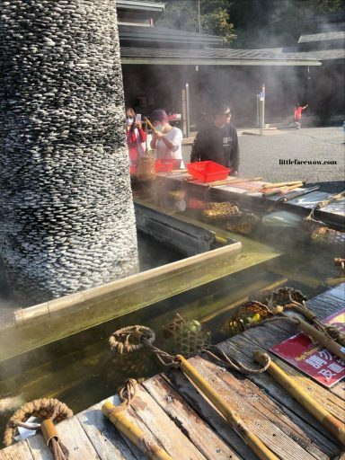 宜蘭景點｜大同鄉，清水地熱公園：泡泡腳、自助竹簍溫泉蛋、筊白筍、玉米