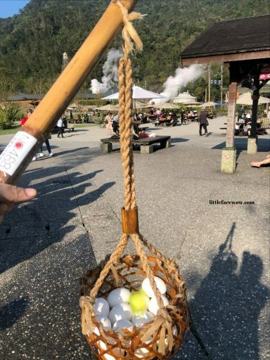宜蘭景點｜大同鄉，清水地熱公園：泡泡腳、自助竹簍溫泉蛋、筊白筍、玉米