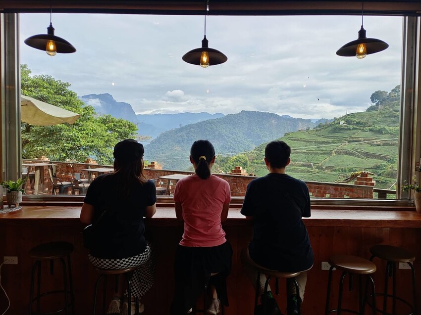 371558.jpg - 【嘉義.梅山】霧裡村x百冠製茶。寵物友善餐廳。透明玻璃窗望向超美山景