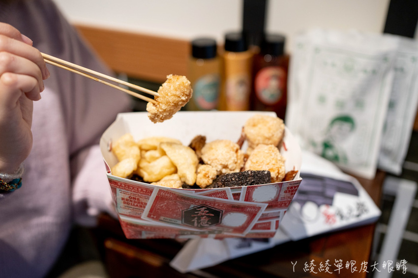 新竹復古港片電影風格雞排店!五億雞排北台灣第一間插旗新竹,五億探長雷洛傳電影經典回憶 - ㄚ綾綾單眼皮大眼睛