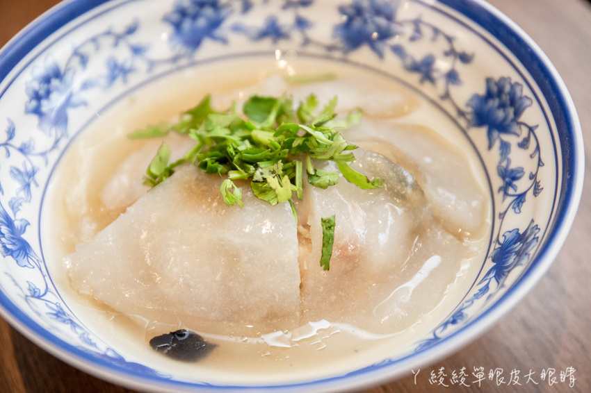 新竹復古港片電影風格雞排店!五億雞排北台灣第一間插旗新竹,五億探長雷洛傳電影經典回憶 - ㄚ綾綾單眼皮大眼睛