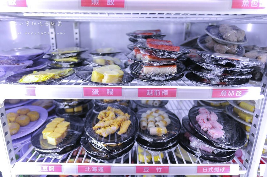 想吃什麼自己拿～現炒爆香的美味，兩層樓超寬敞平價自助石頭火鍋店！