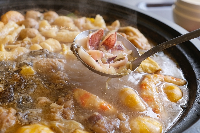 每人低消只要20元！不為人知隱藏版、爆香拌炒「石頭火鍋」Google分數近滿分！