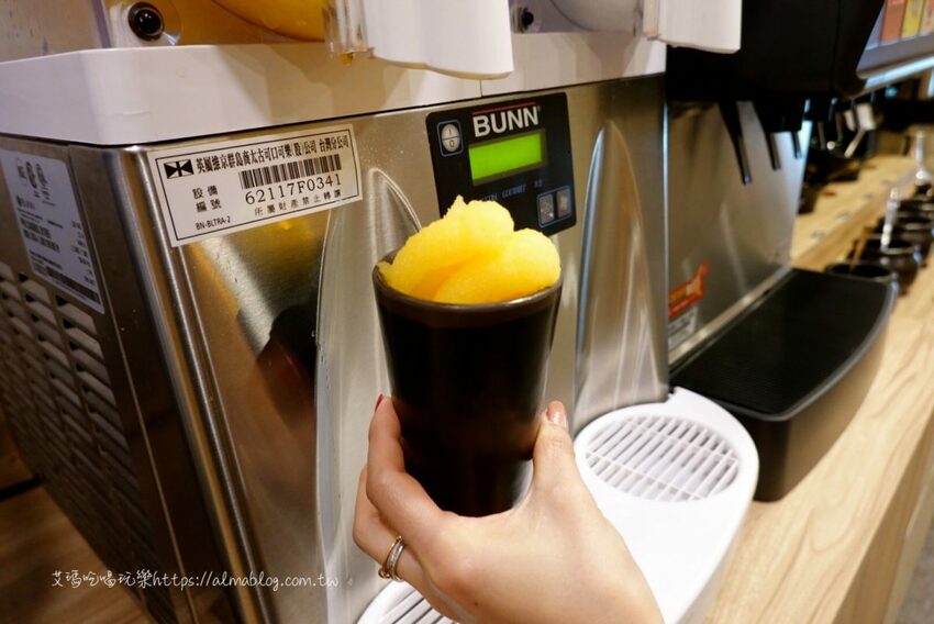 〖山崎昆布鍋物〗點鍋物+打卡升級成海陸鍋!加碼抽波士頓活龍蝦.自助飲料冰淇淋無限供應 - 艾瑪▪ 享受吃喝玩樂札記