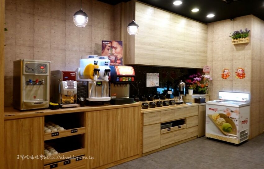 〖山崎昆布鍋物〗點鍋物+打卡升級成海陸鍋!加碼抽波士頓活龍蝦.自助飲料冰淇淋無限供應 - 艾瑪▪ 享受吃喝玩樂札記