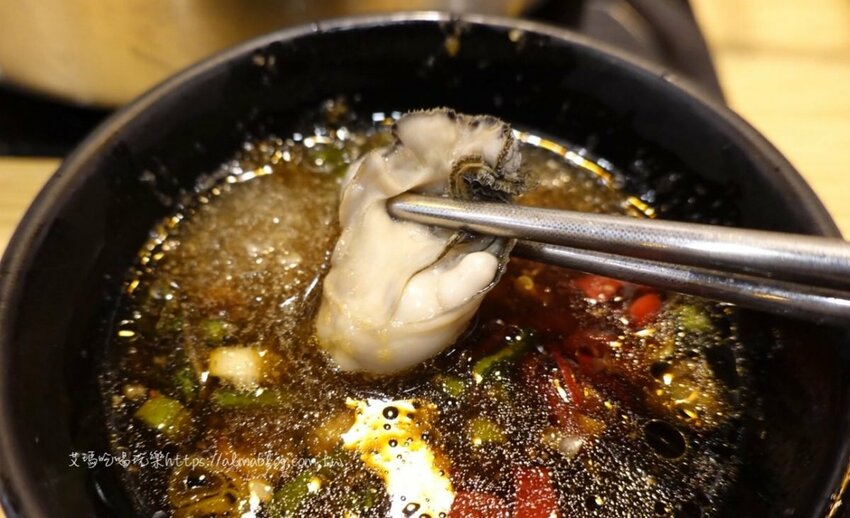 〖山崎昆布鍋物〗點鍋物+打卡升級成海陸鍋!加碼抽波士頓活龍蝦.自助飲料冰淇淋無限供應 - 艾瑪▪ 享受吃喝玩樂札記