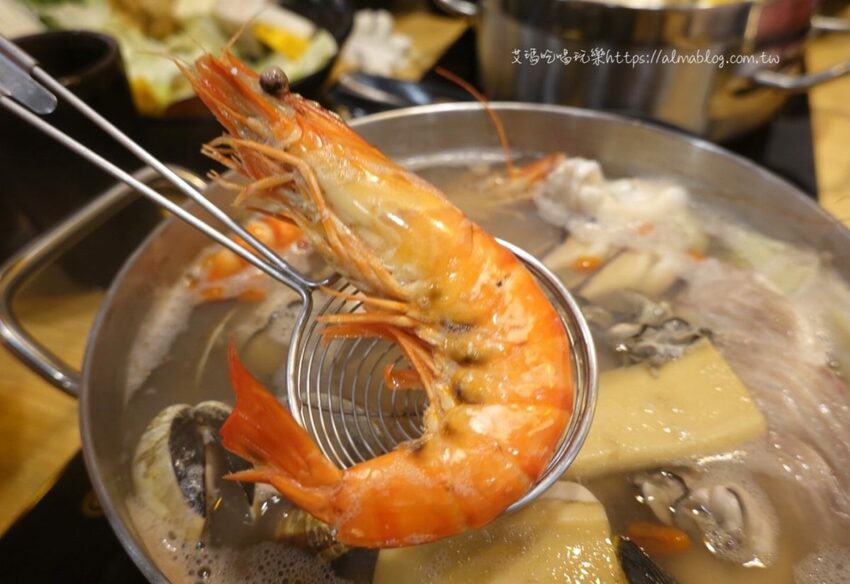 〖山崎昆布鍋物〗點鍋物+打卡升級成海陸鍋!加碼抽波士頓活龍蝦.自助飲料冰淇淋無限供應 - 艾瑪▪ 享受吃喝玩樂札記