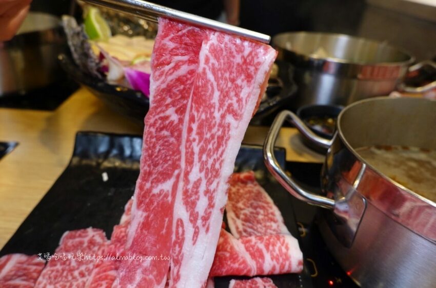 〖山崎昆布鍋物〗點鍋物+打卡升級成海陸鍋!加碼抽波士頓活龍蝦.自助飲料冰淇淋無限供應 - 艾瑪▪ 享受吃喝玩樂札記