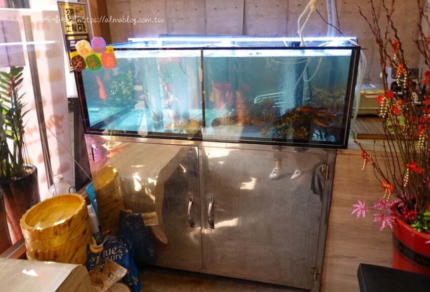 〖山崎昆布鍋物〗點鍋物+打卡升級成海陸鍋!加碼抽波士頓活龍蝦.自助飲料冰淇淋無限供應 - 艾瑪▪ 享受吃喝玩樂札記