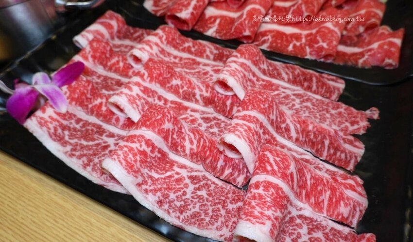 〖山崎昆布鍋物〗點鍋物+打卡升級成海陸鍋!加碼抽波士頓活龍蝦.自助飲料冰淇淋無限供應 - 艾瑪▪ 享受吃喝玩樂札記