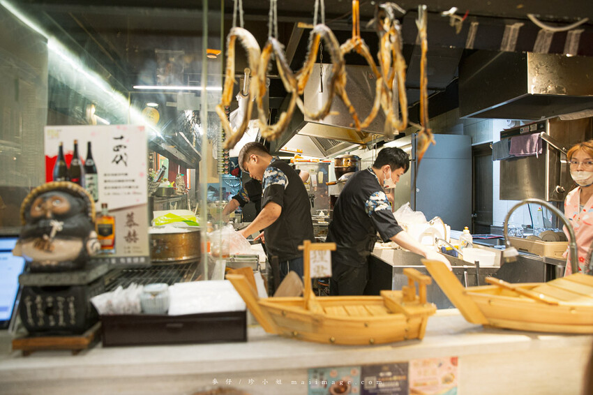 台北美食|貍君居酒屋~林森北7條通必訪特色居酒屋,有這樣的居酒屋竟然直接營業到清晨6點?台北深夜食堂推
