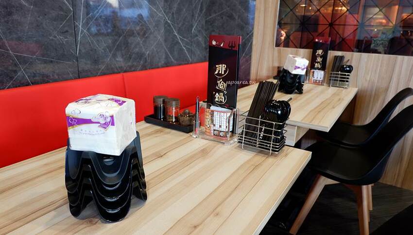 那個鍋崇德店新開幕。188元起一人一鍋享那個麵飯吃到飽,麻辣鍋五級辣度任你挑,還有獨創酸辣鍋 - 🍎 蘋果話日常🍎