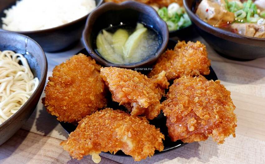 那個鍋崇德店新開幕。188元起一人一鍋享那個麵飯吃到飽,麻辣鍋五級辣度任你挑,還有獨創酸辣鍋 - 🍎 蘋果話日常🍎