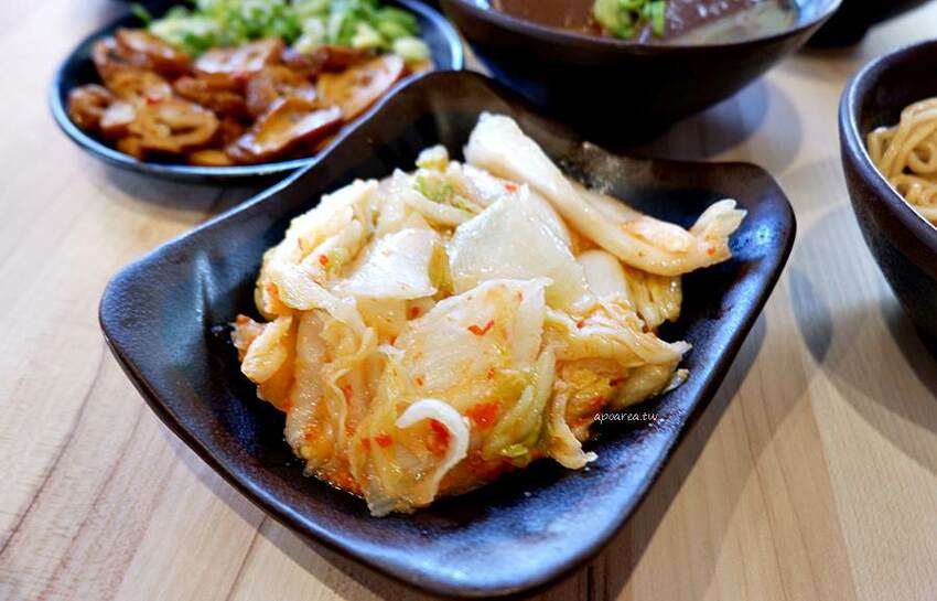 那個鍋崇德店新開幕。188元起一人一鍋享那個麵飯吃到飽,麻辣鍋五級辣度任你挑,還有獨創酸辣鍋 - 🍎 蘋果話日常🍎